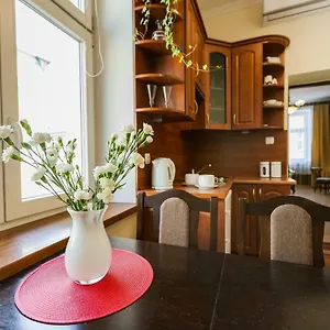  Apartament Vintage Senacka 5